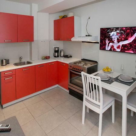 Modern Comfy Apartment Near The Acropolis By Ghh Афины Экстерьер фото